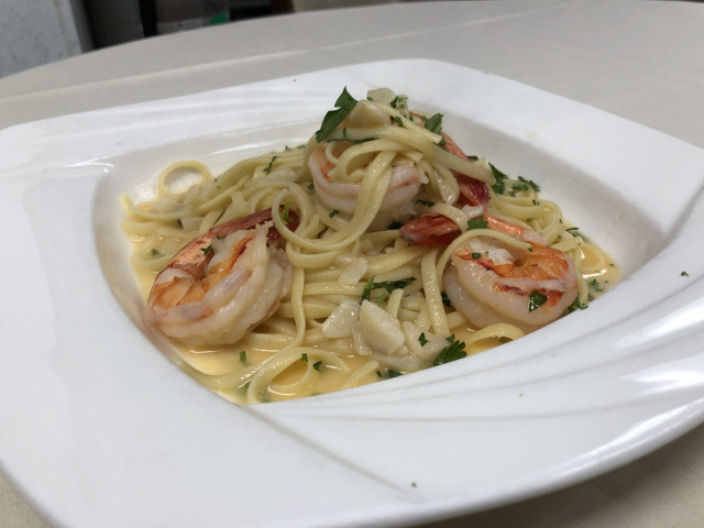 Cafe Fiore - Shrimp with Linguine
